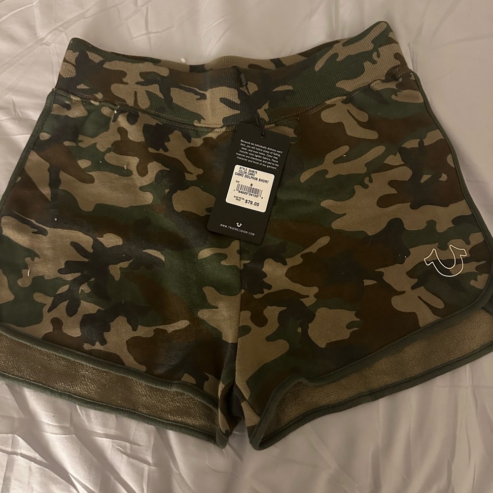 True religion short set.